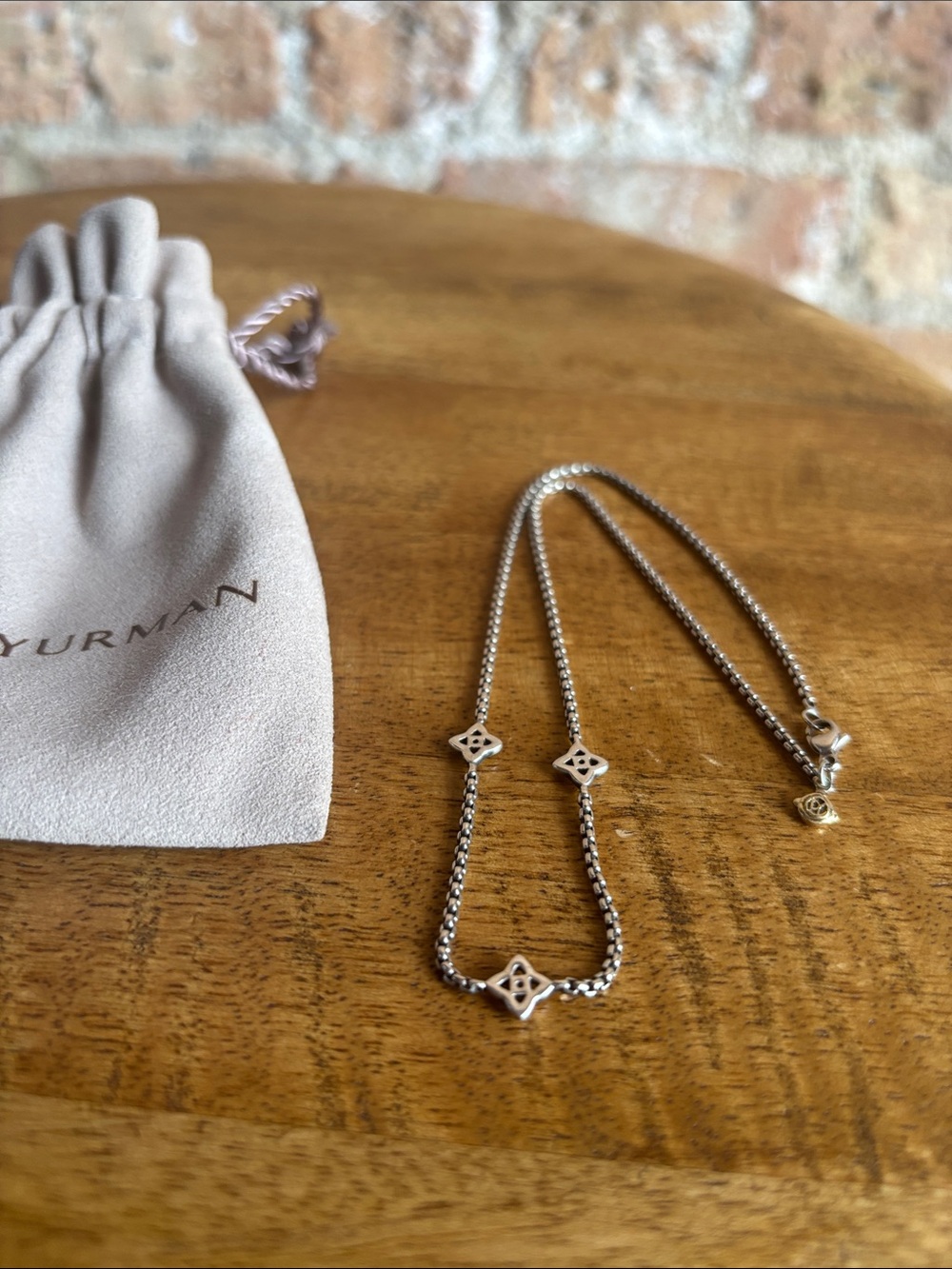 David Yurman Silver Station Necklace with CLASSIC Yurman Floral Motifs - Picture 2 of 3